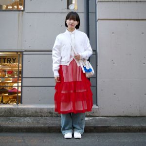 彩音／21／ショップスタッフ